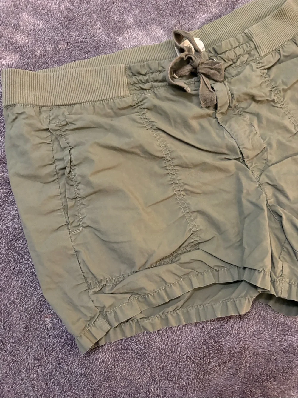 Lou & Grey Olive Green Drawstring Elastic Waist Khaki Utility Shorts sz Large